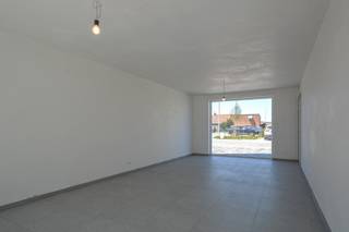 In het rustige Roksem vind je deze recente halfopen nieuwbouwwoning, volledig instapklaar en afgewerkt met oog voor kwaliteit. De woning is...