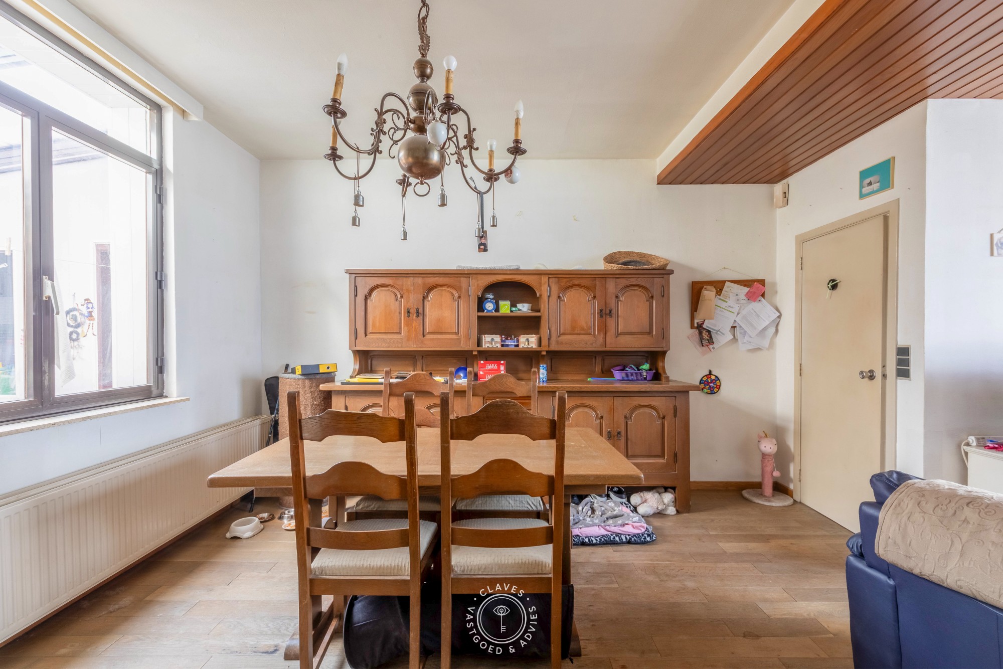 Te renoveren rijwoning met ruime garage en tal van mogelijkheden in Temse - foto 4