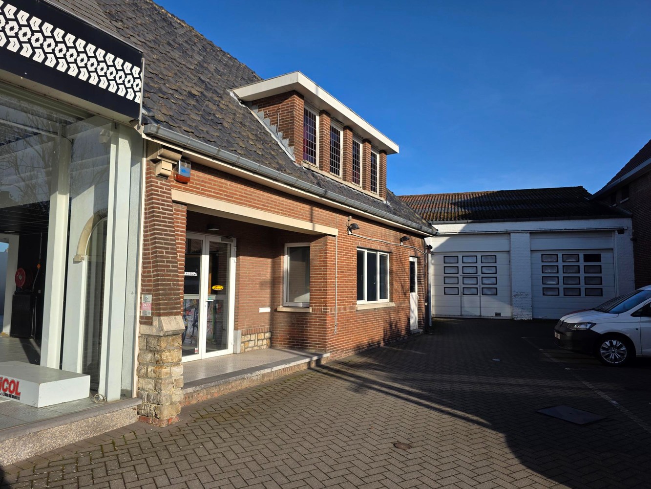 Commercieel handelspand met uitzonderlijke visibiliteit in Tongeren - foto 5