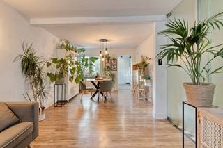 Cette maison prête à emménager avec entrée latérale a beaucoup à offrir et vous surprendra à coup sûr ! L'emplacement de la maison que nous...