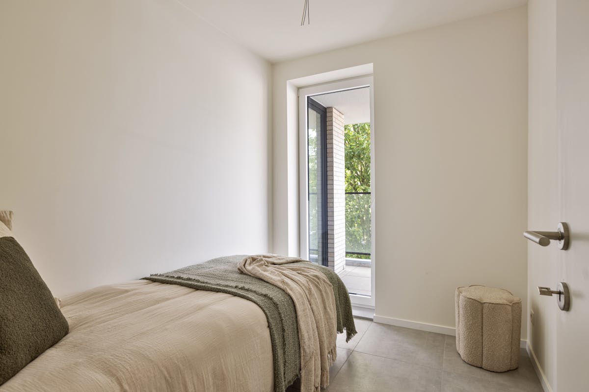 Spacious 3 bedroom penthouse apartment in Staden! - photo 2