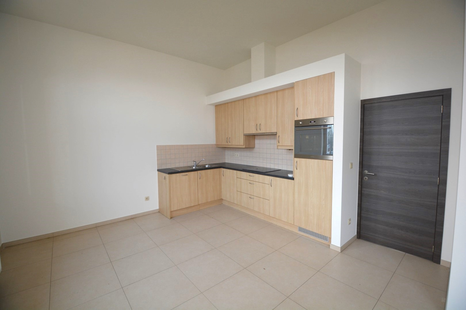 CHARMANT APPARTEMENT MET 1 SLK EN AUTOSTAANPLAATS! - foto 5