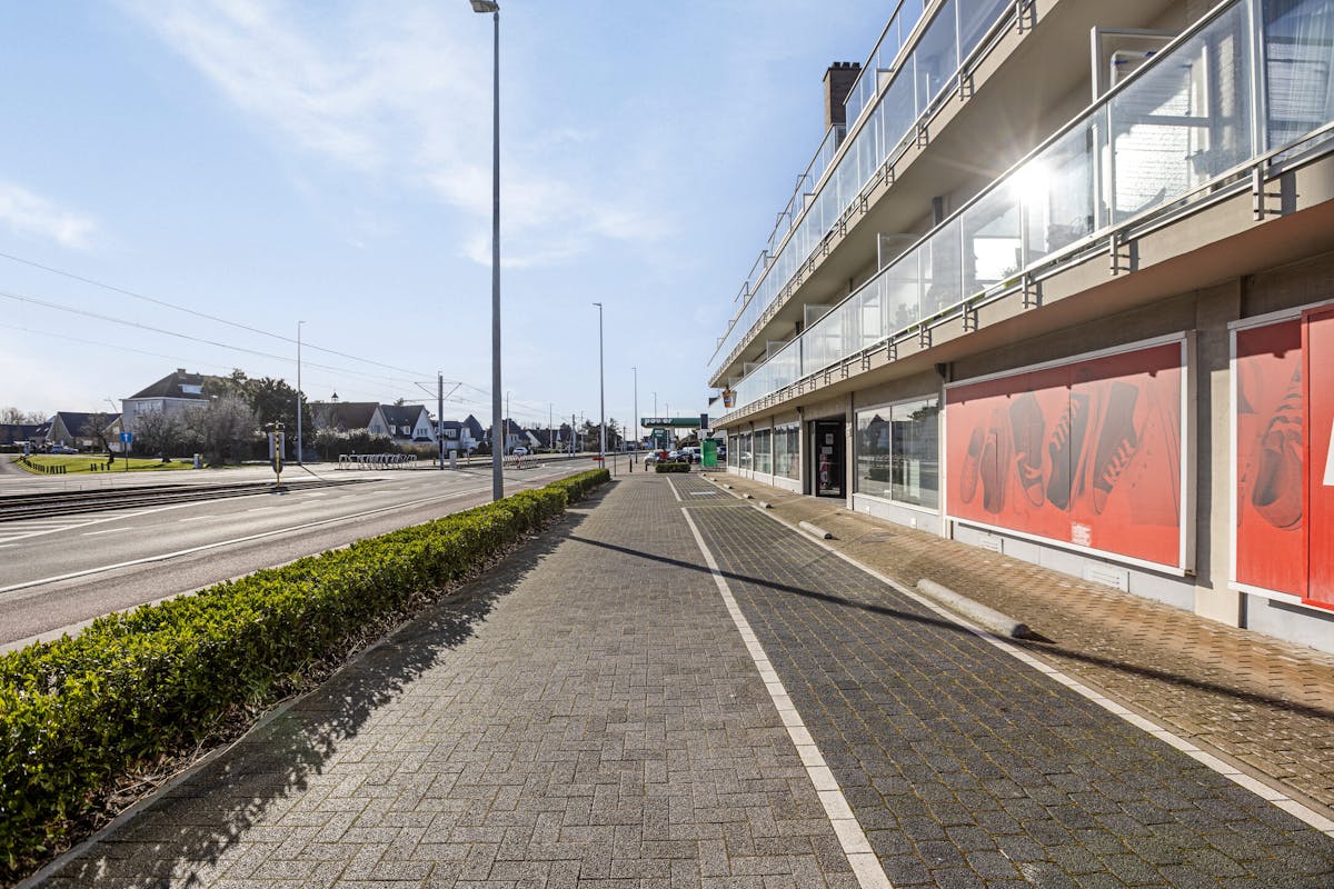 Handelsruimte met veel potentieel te huur te Koksijde-bad. - foto 4