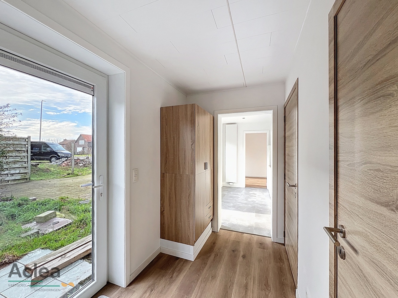 Totaal gerenoveerde woning met open zicht - foto 3