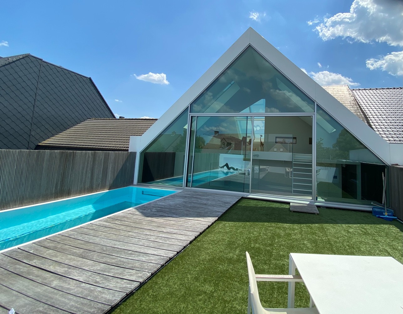 Prachtige design loftwoning met zonnig terras, zwembad en praktijkruimte - foto 5