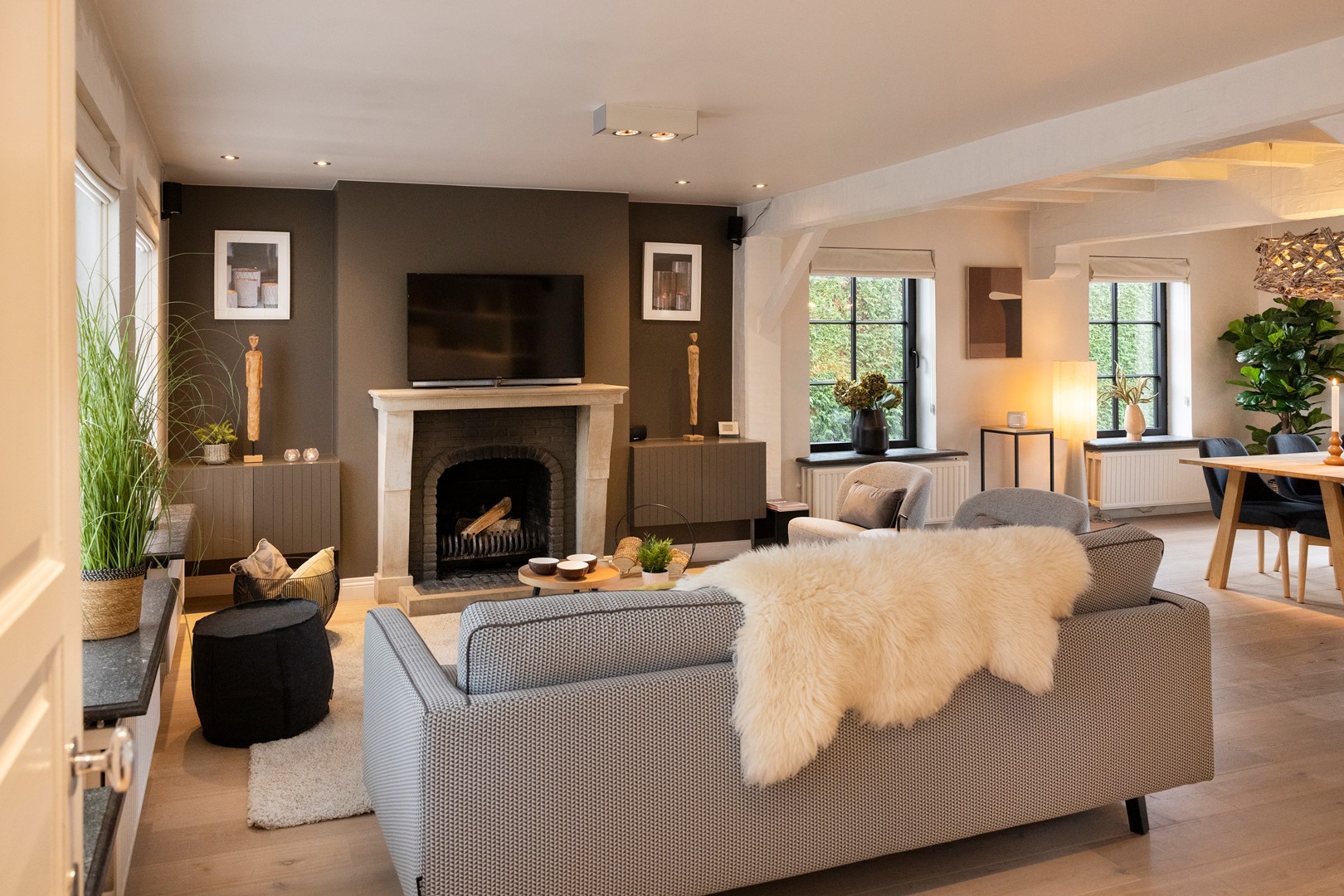 Topgelegen villa met mogelijke praktijkruimte nabij de Leie. - foto 2