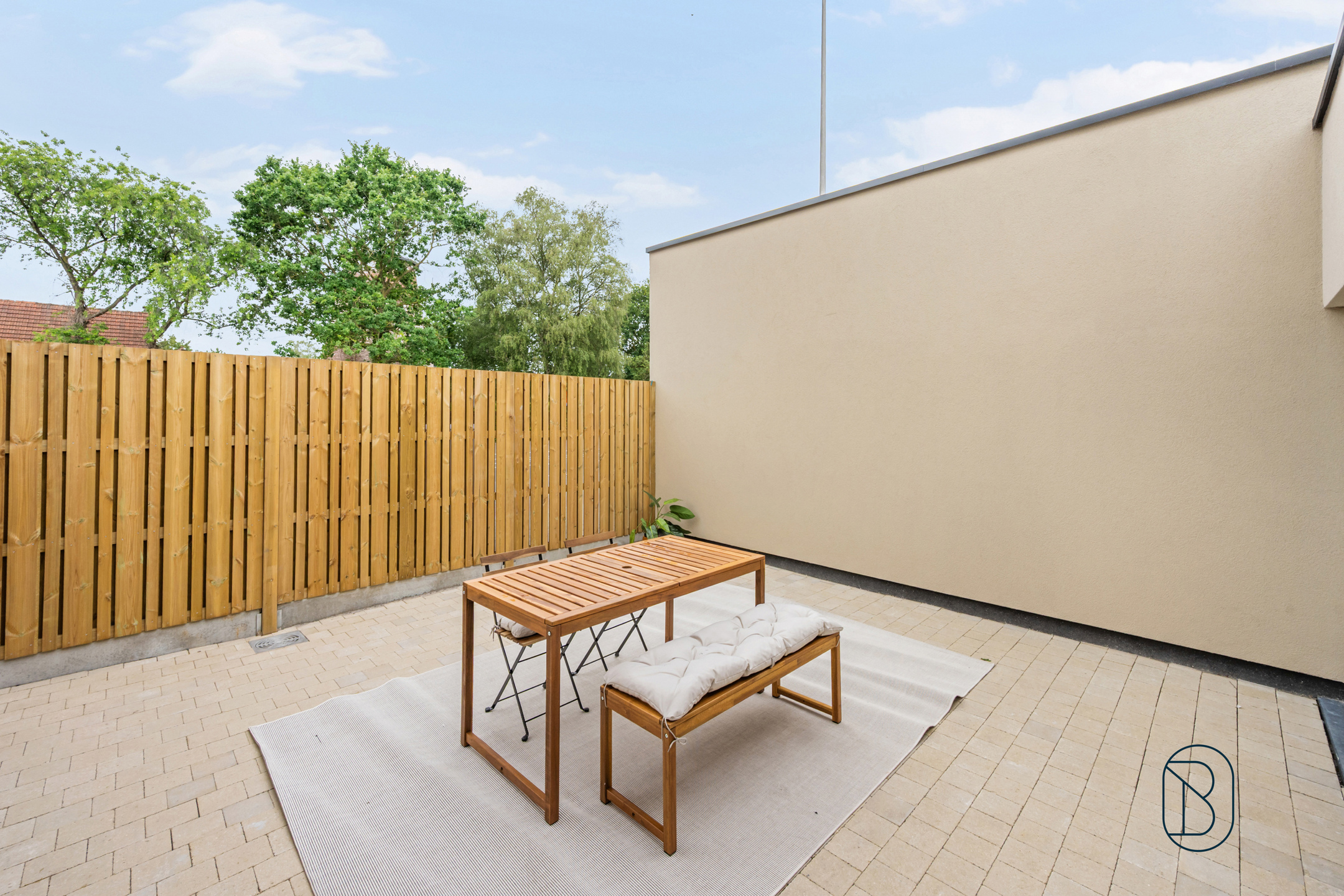 Kwalitatief gerenoveerde woning met 3 slk en leuk terras! - foto 5