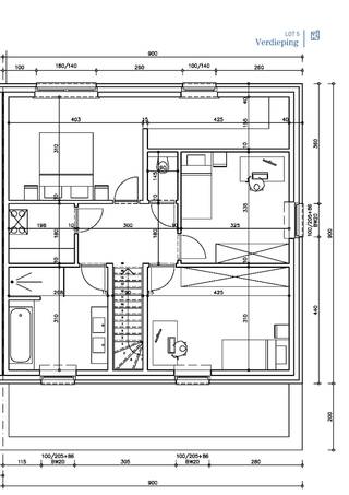 Betreed de wereld van hedendaags wonen met deze moderne halfopen nieuwbouwwoning met inpandige garage, gelegen op een zuidoostelijk georiënteerd perceel in ons groen en verkeersluw nieuwbouwproject CAMPO. Deze eigentijdse woning biedt niet alleen rust en stijl maar ook het comfort van modern design. Met 3 slaapkamers, waarvan 1 met dressing, badkamer met zowel bad als inloopdouche en ruime berging voorziet deze woning in alle behoeften van een gezin. Deze energiezuinige BEN-woning is uitgerust met geavanceerde technologieën, zoals een warmtepomp, vloerverwarming op het gelijkvloers en de verdieping, ventilatie type D met warmterecuperatie, een regenwaterput van 10.000L, zonnepanelen, en meer. Het zuidoostelijk georiënteerde perceel vangt de zon van de vroege ochtend tot de late namiddag op waardoor de buitenruimte ideaal is voor ontspanning. Voor meer informatie en om deze moderne woning te ontdekken, bel Ewout op 0497 588 888 of stuur een e-mail naar contact@huysmanbouw.be. Laten we samen de deur openen naar jouw nieuwe thuis.