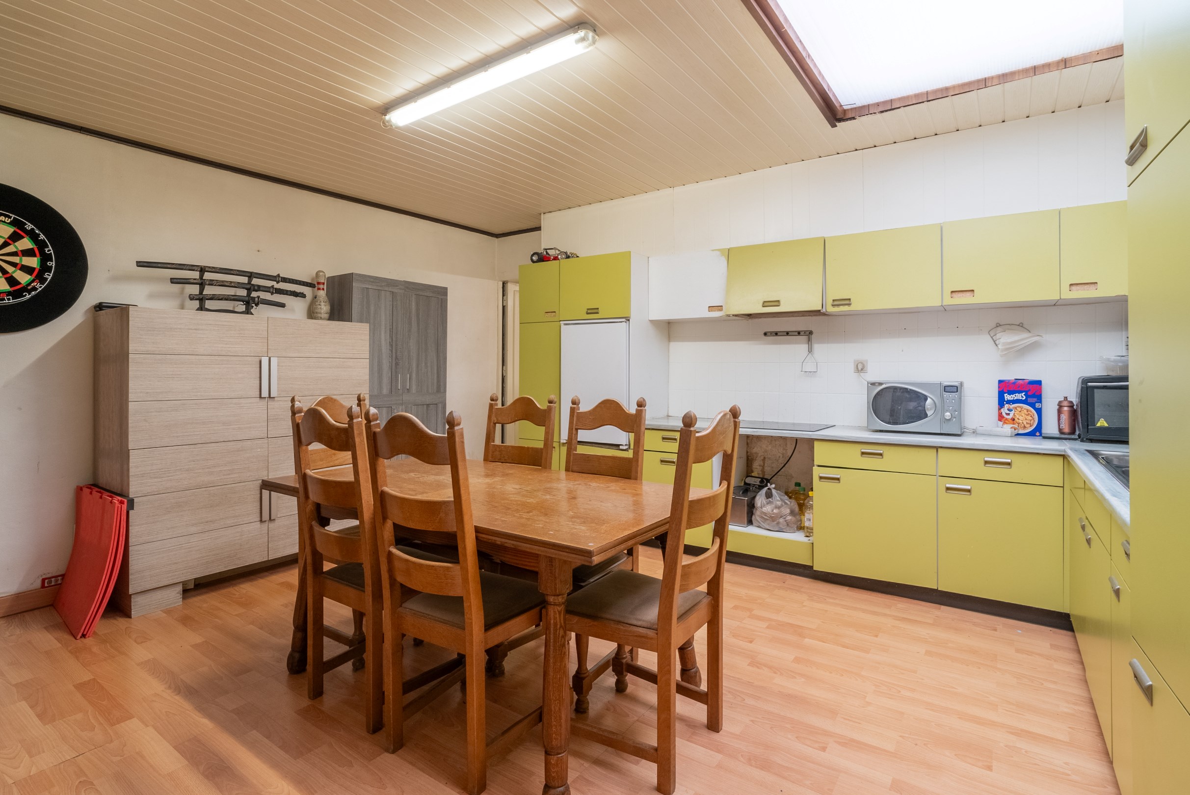 Ruime woning met GARAGEBOX EN UITWEG! - foto 5
