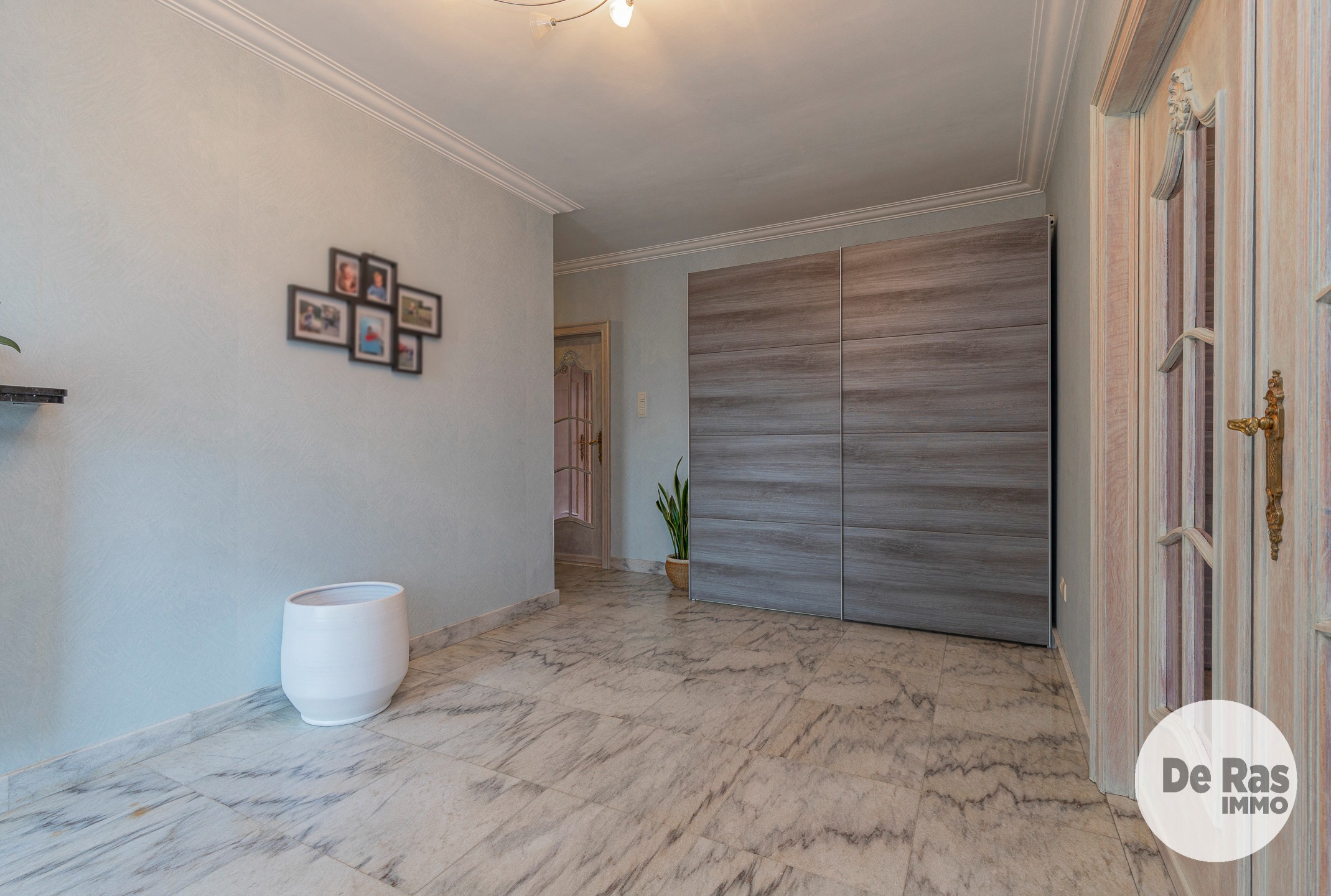 HERZELE - Ruime villa met magazijn op 16a18ca - foto 4
