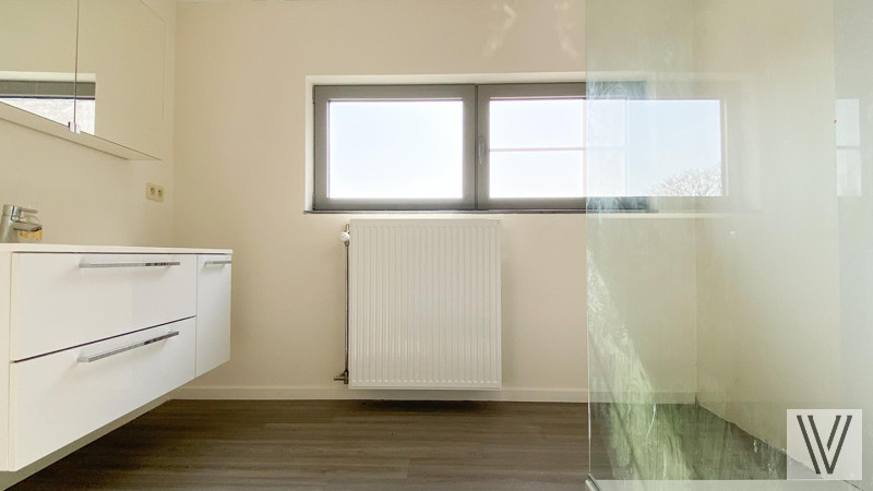 Gerenoveerde appartement te Izegem - foto 5