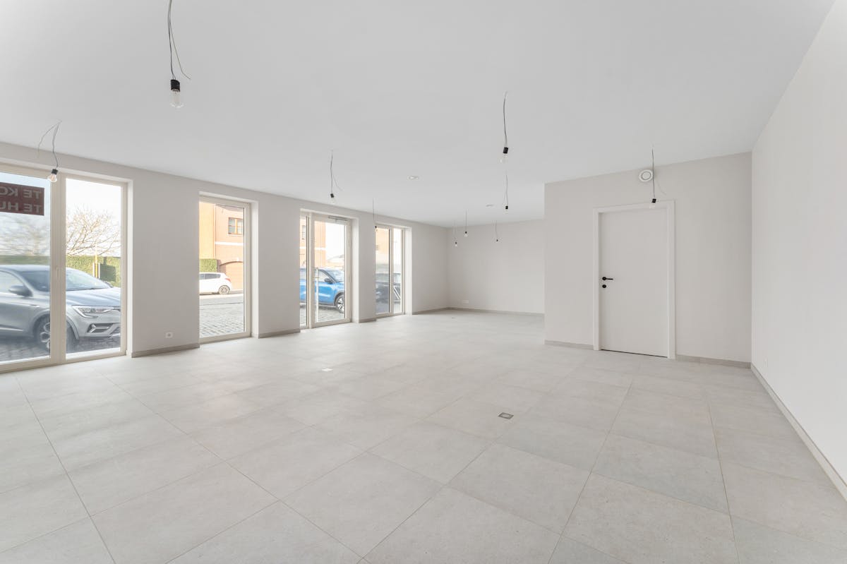 Gelijkvloers handelspand te koop nabij centrum Vichte - foto 3