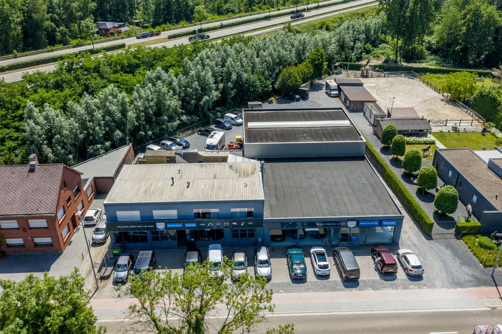 Commercial for sale in Mol - photo 1