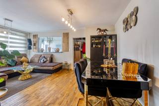 Appartement 2 chambres avec vue sur le parc et prêt à emménagerImmo DAVID vous propose ce superbe appartement de 72 m², situé au 8ᵉ étage, offrant...