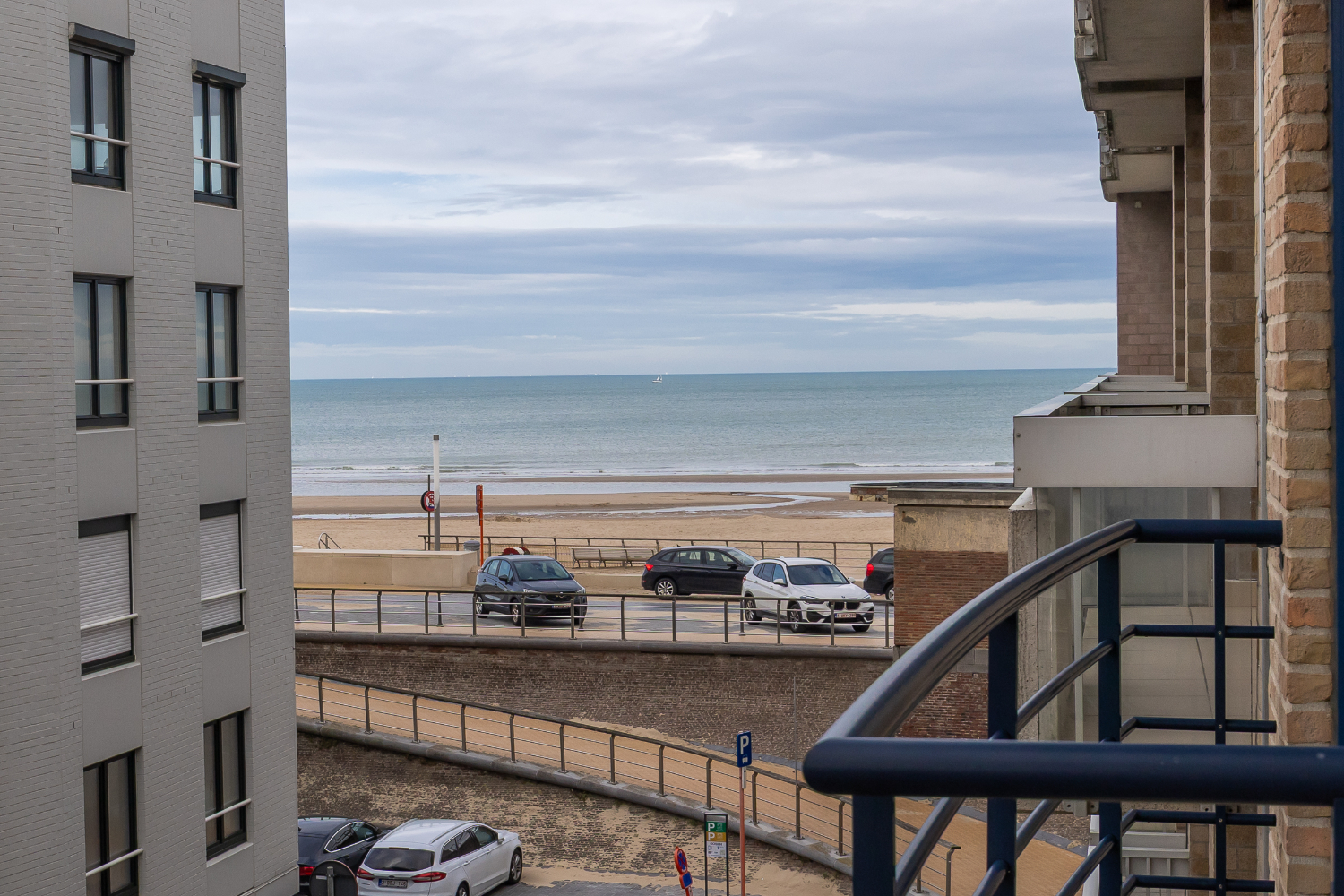 Twee slaapkamer appartement met lateraal zeezicht - foto 2
