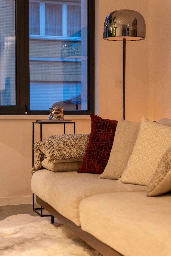 KLASSEVOL GERENOVEERDE WONING NABIJ CENTRUM EN STRAND OOSTENDE - foto 2