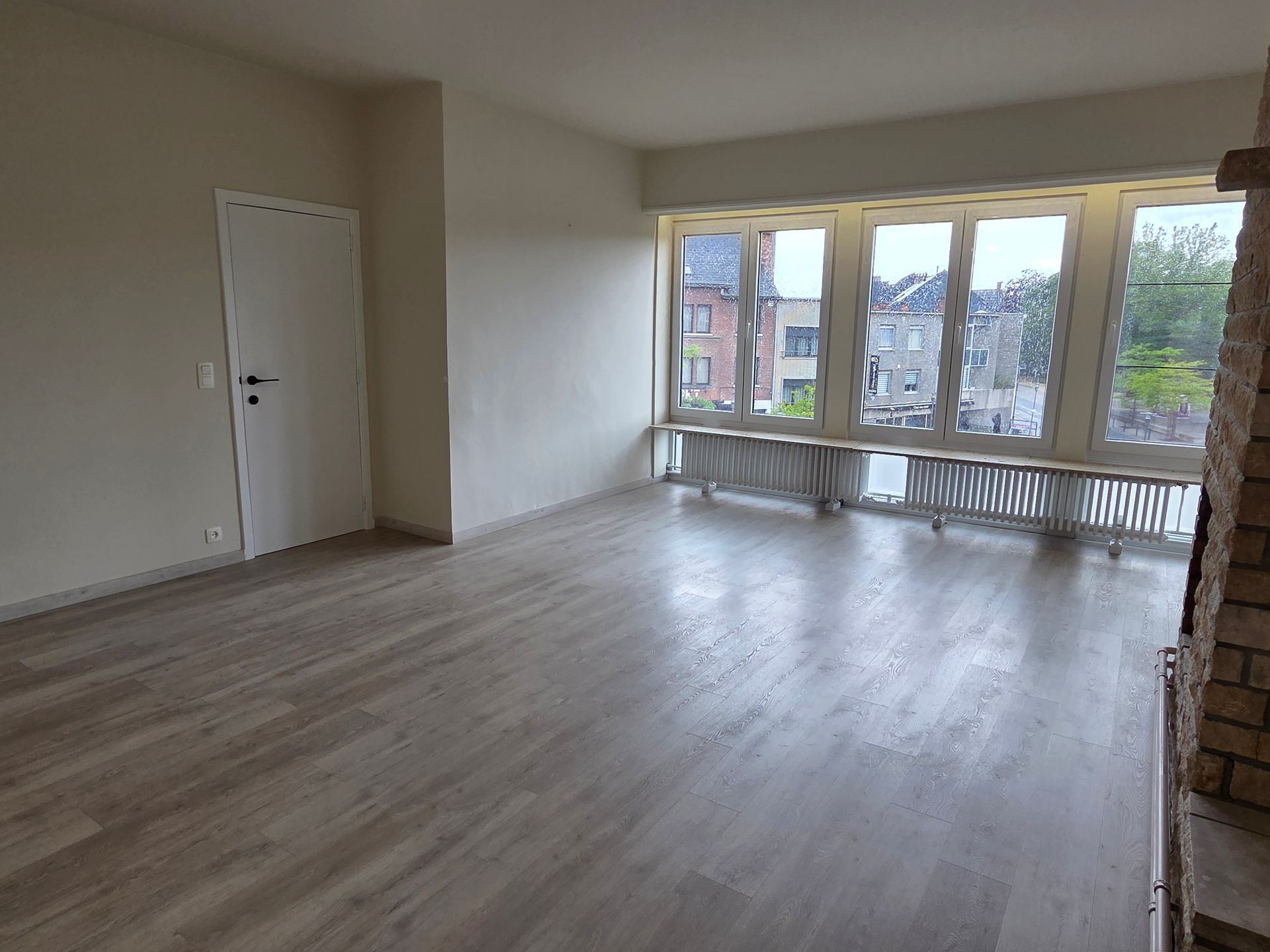 Appartement met 2 slaapkamers en groot terras - foto 4