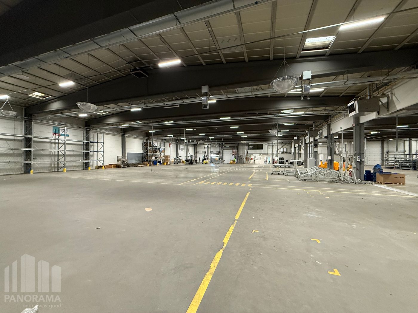 Bedrijfsgebouw met magazijn en kantoren vlakbij de Gentse haven - foto 4