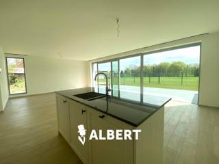 Welkom in dit prachtige, nieuw gebouwd, gelijkvloerse appartement in het hart van Kortessem, gelegen aan de Opeindestraat 30.Deze unieke huurwoning...