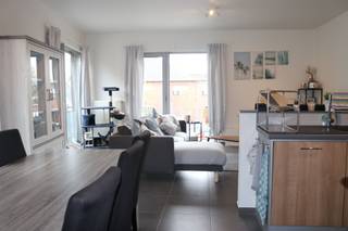 RUIM EN LUMINEUS DUPLEX-APPARTEMENT 97M² MET 2 SLAAPKAMERS EN ZUID-GEORIËNTEERD TERRAS1ste en 2de verdieping - ligging in centrum Breendonk...