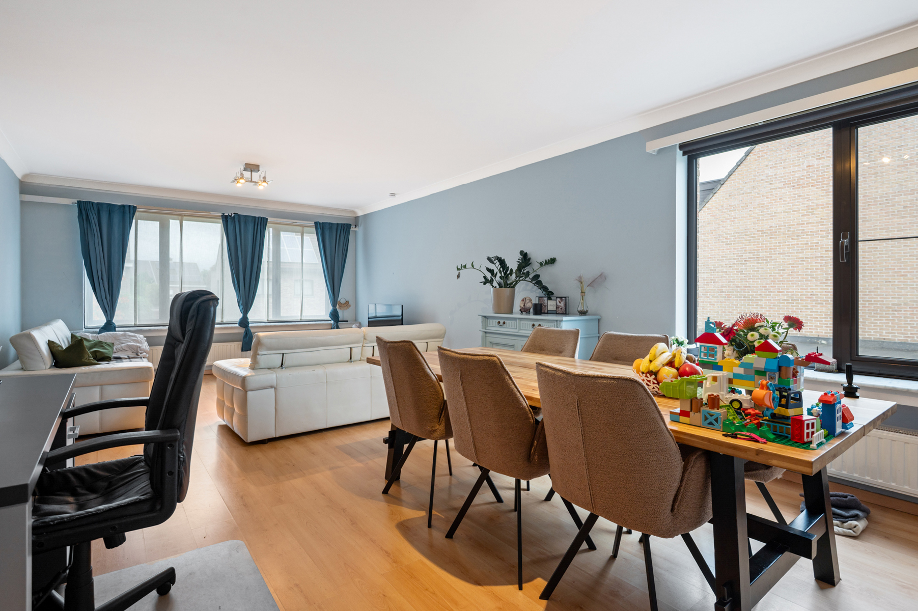 Ruim appartement met drie slaapkamers in centrum Wommelgem. - foto 3