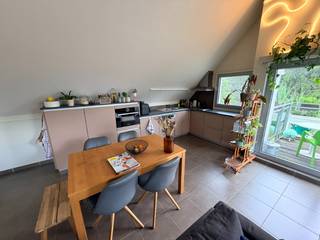 --- NIEUW --- Prachtig gelegen 1-slaapkamerappartement met autostaanplaats, terras én tuin!👉 BEZOEKMOMENT MAANDAG 01/06! U kan de online kalender...