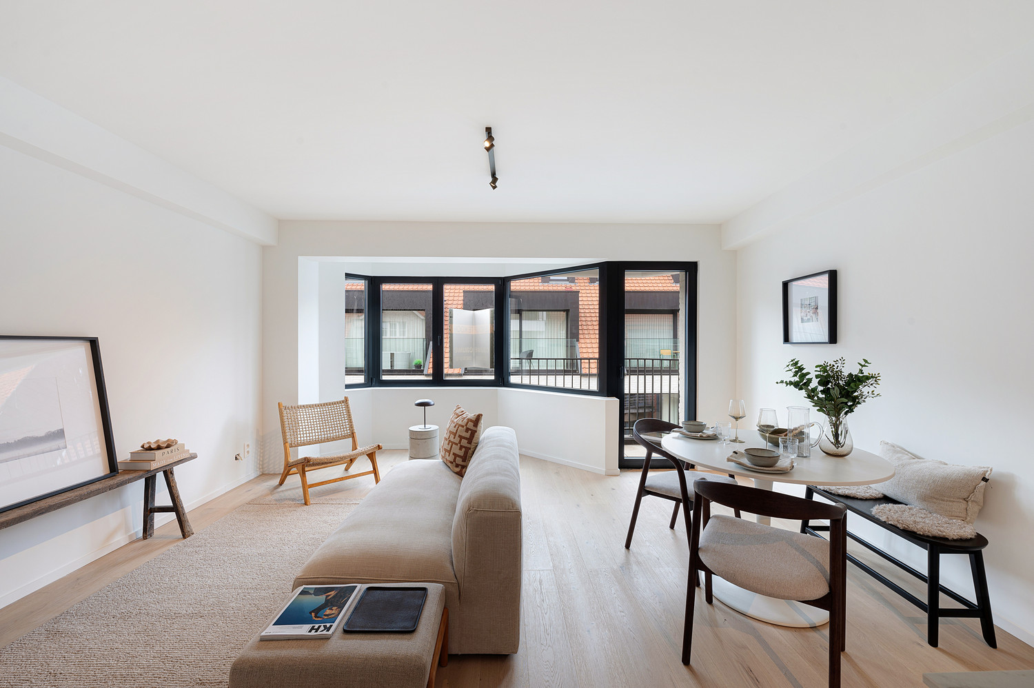 Vernieuwd en energiezuinig appartement vlakbij de Zeedijk - foto 2