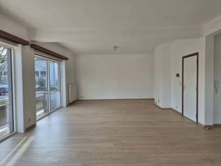 Bezoeken kunnen niet telefonisch ingepland worden, huurprofiel is verplicht: klik op BEZOEK AANVRAGEN via de volgende link: en maak een...