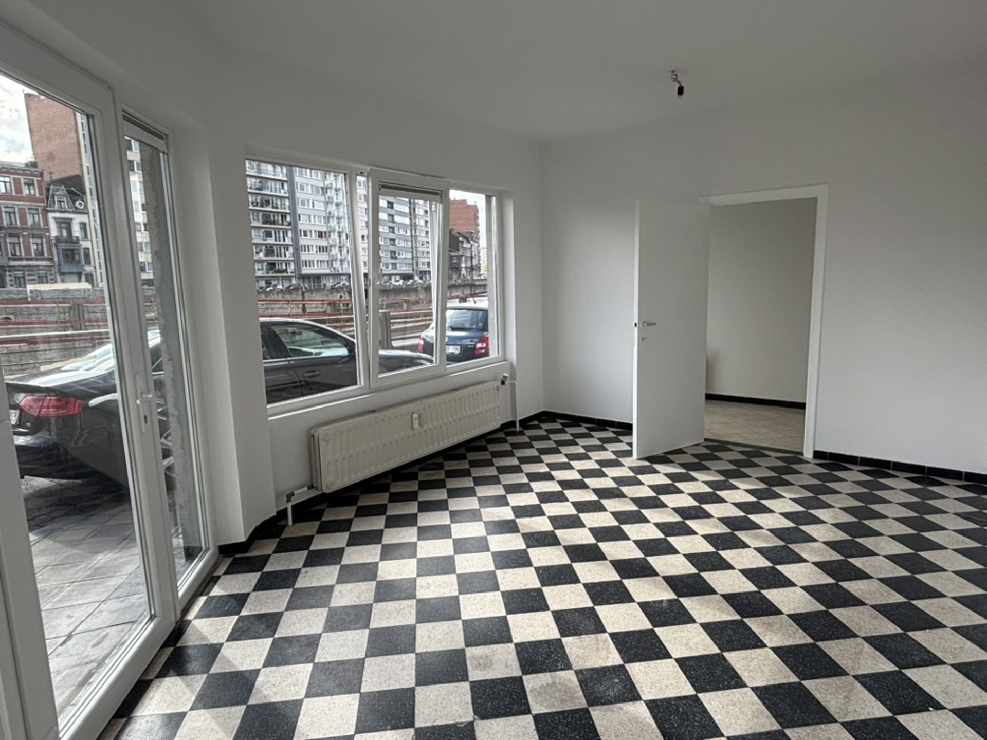 Commercial à louer à Liège - photo 4