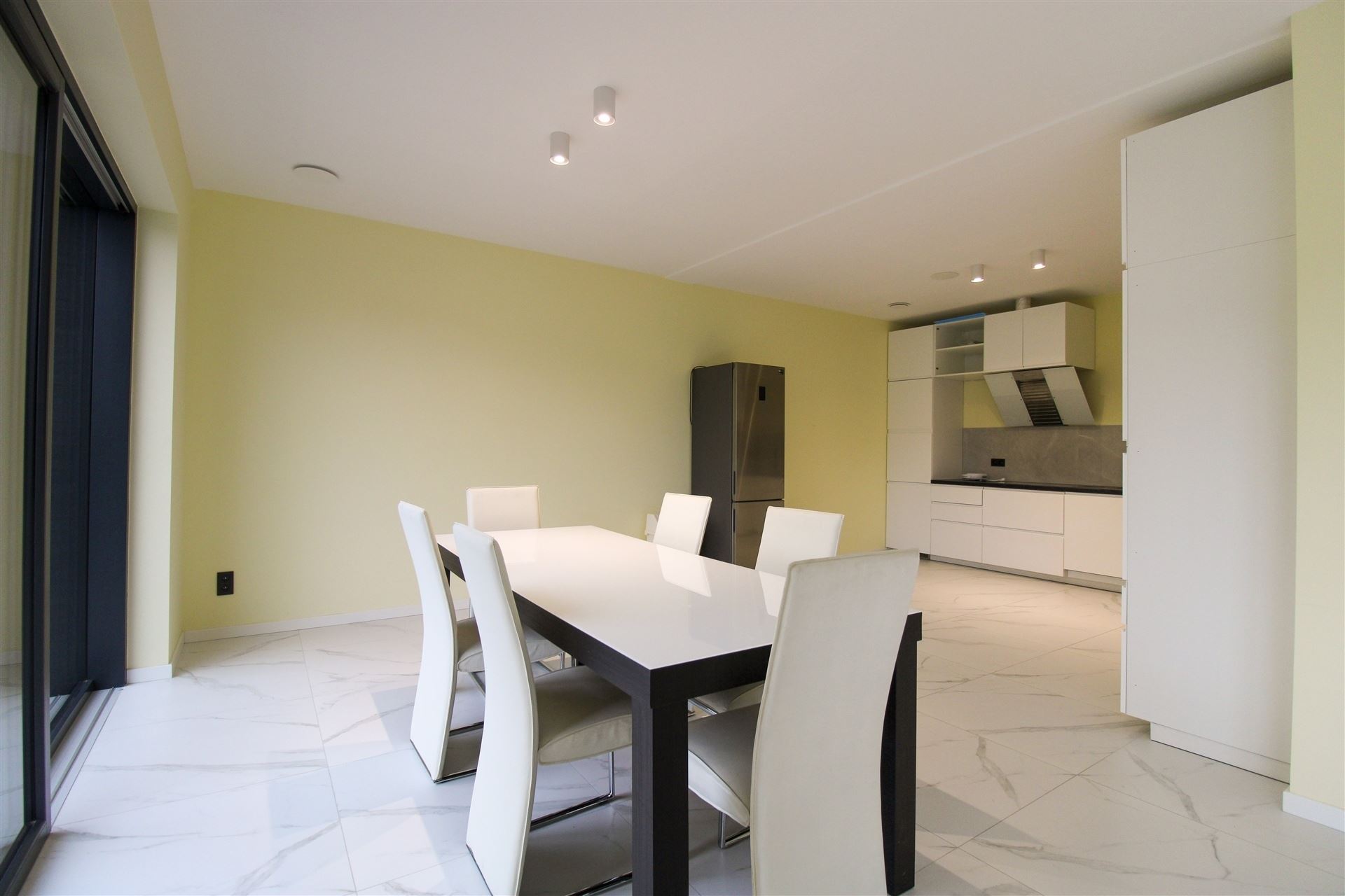 Maison à louer à Maasmechelen avec 6 chambres - photo 5