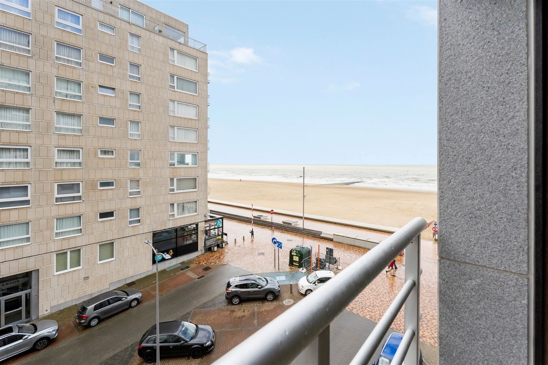 ZONNIG / ZEEZICHT - foto 2