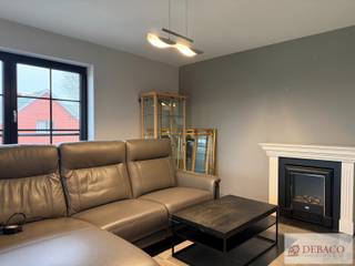 Prachtig appartement met twee slaapkamers en ruim terras te Wiekevorst.Dit appartement bestaat uit een inkomhal, woonkamer met halfopen keuken...