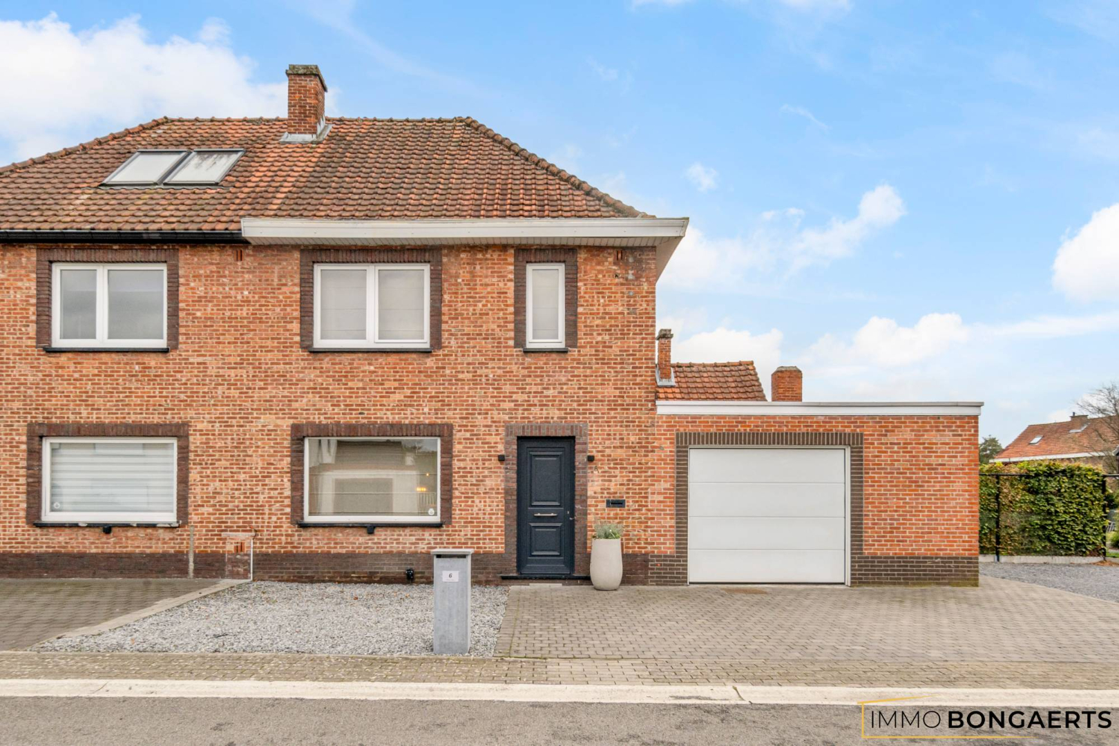 Instapklare woning op rustige ligging in As - foto 1