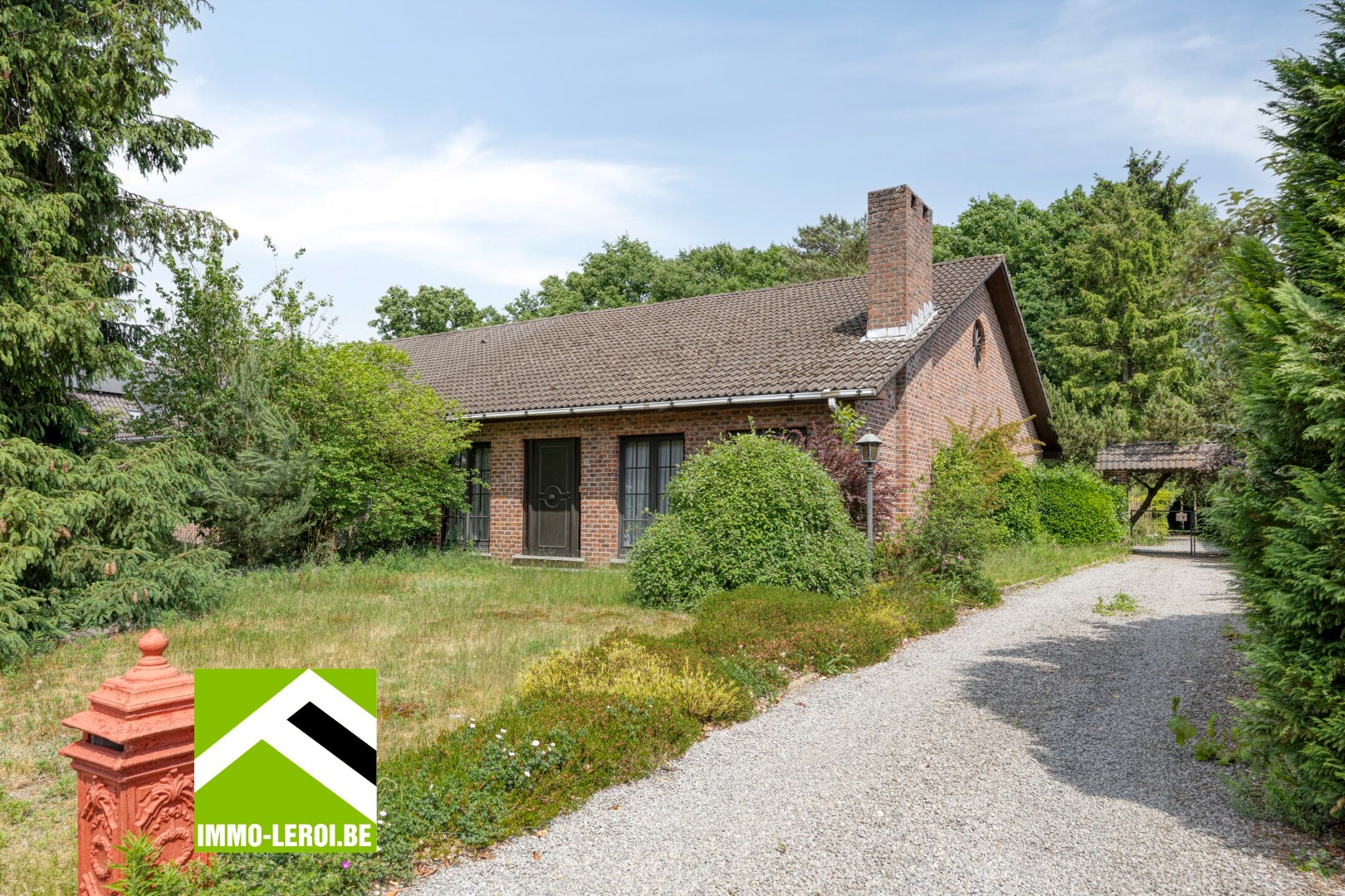 Ruime woning met 3 slaapkamers en grote tuin - foto 1