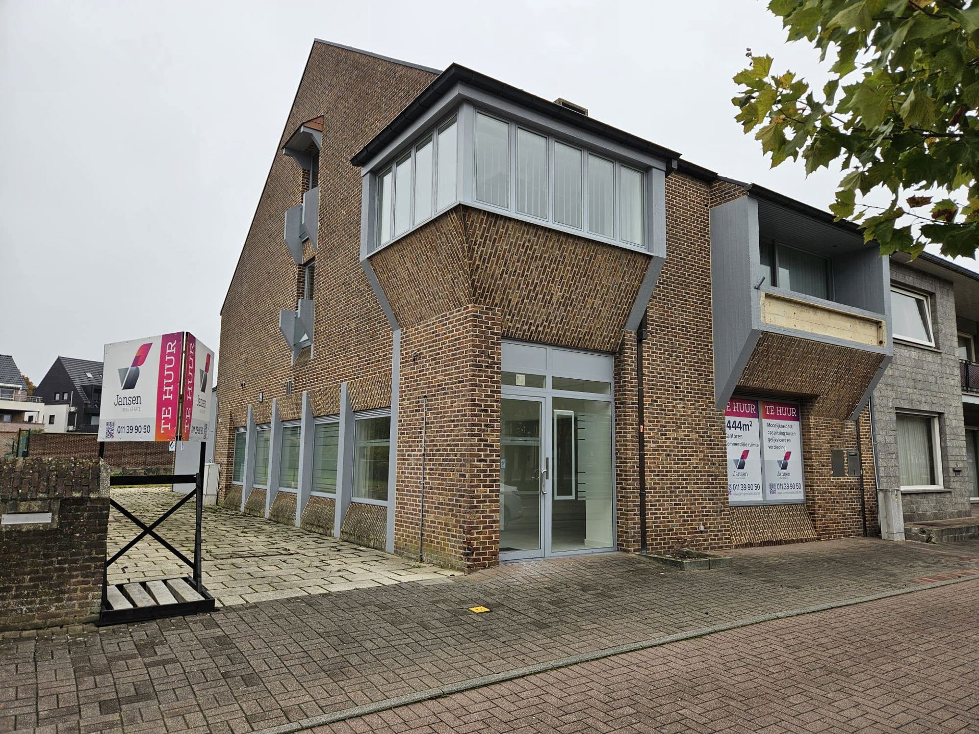 TE HUUR in Meeuwen: kantoor/commerciële ruimte - foto 2