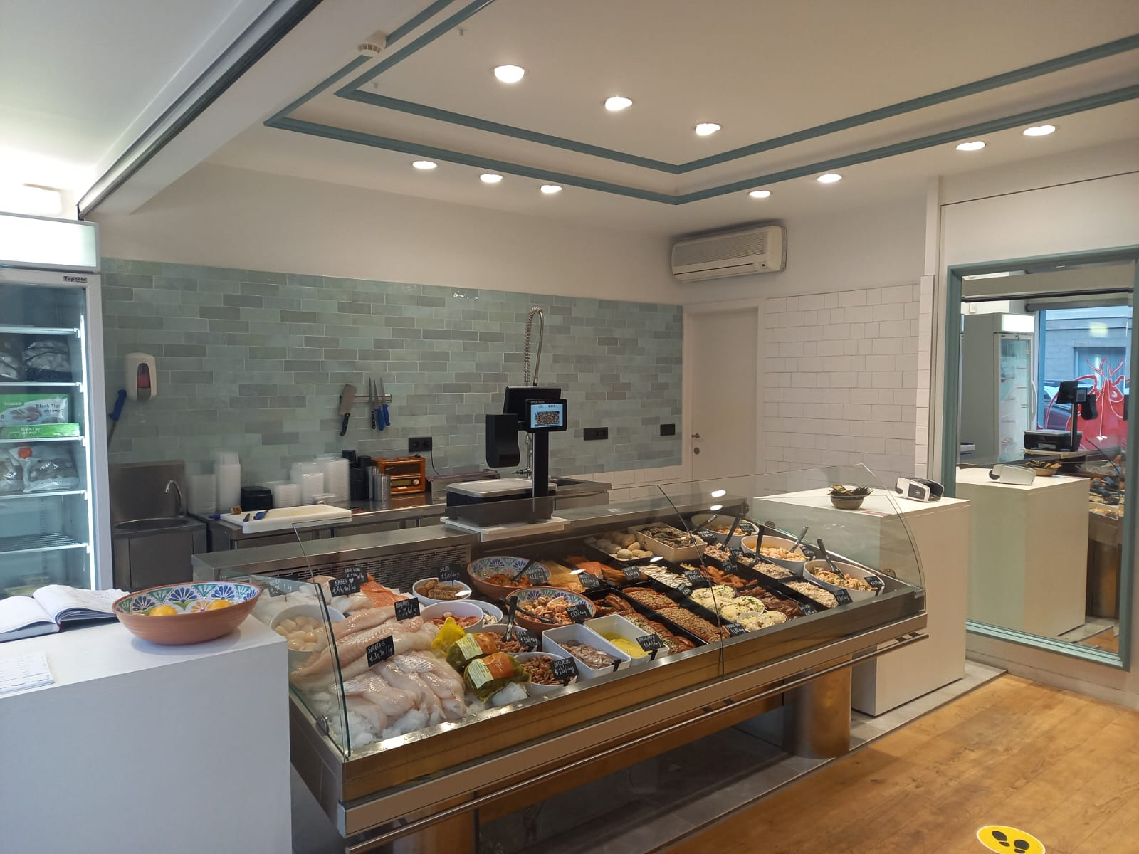 Commercial for sale in Deerlijk with 3 bedrooms - photo 1