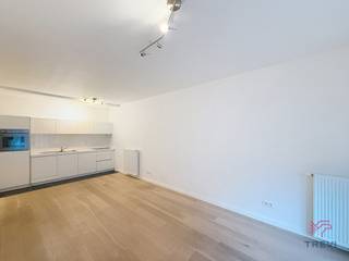 ETTERBEEK – In de Europese wijk, nabij alle EU-instellingen, openbaar vervoer en winkels. In project “Belview”: ONGEMEUBELD...