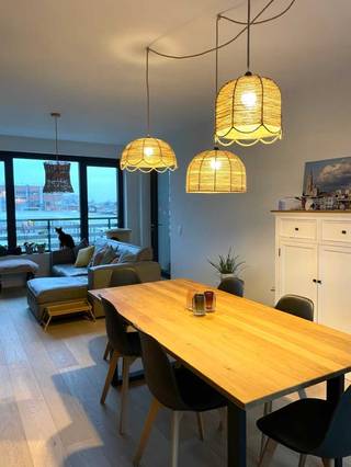 Instapklaar en energiezuinig appartement met zonnig terras in het Zilverkwartier.Op zoek naar een stijlvolle, instapklare woonst waar comfort, licht...