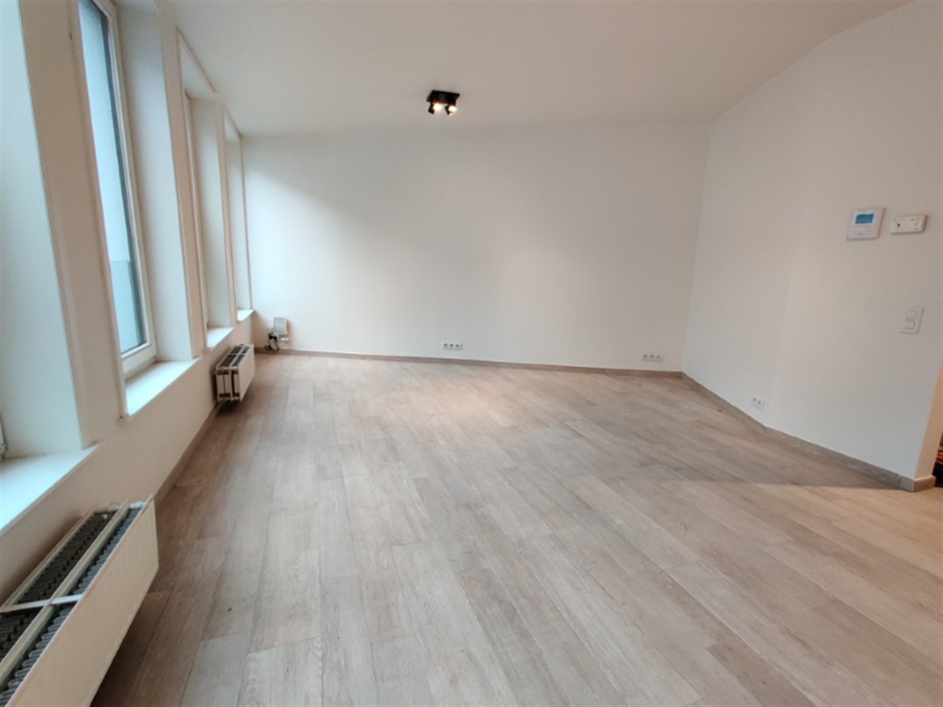 Appartement met 1 slaapkamer in centrum Aalst - foto 3