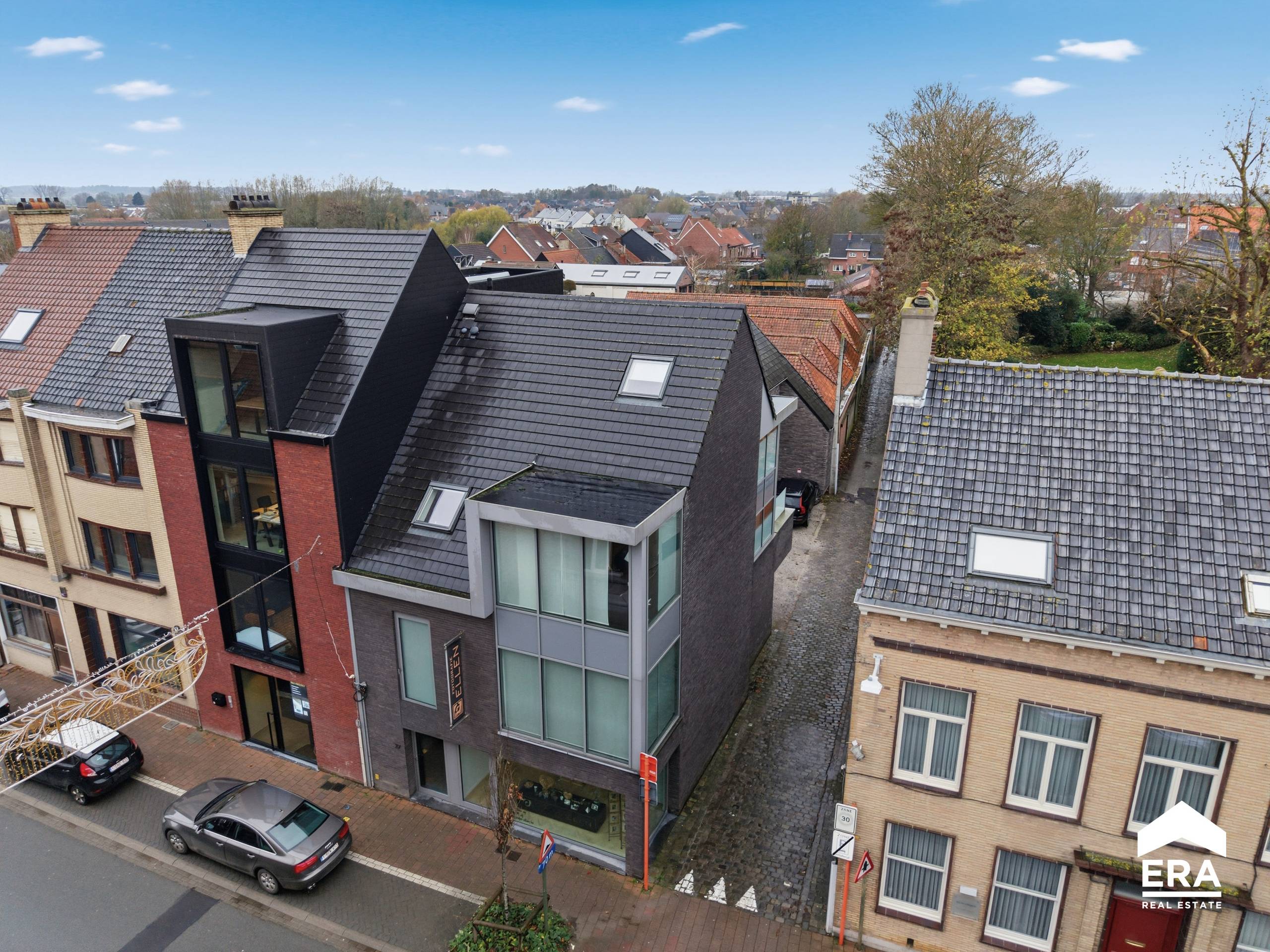 TE KOOP: appartement met 2 slpk in centrum Poperinge - foto 1
