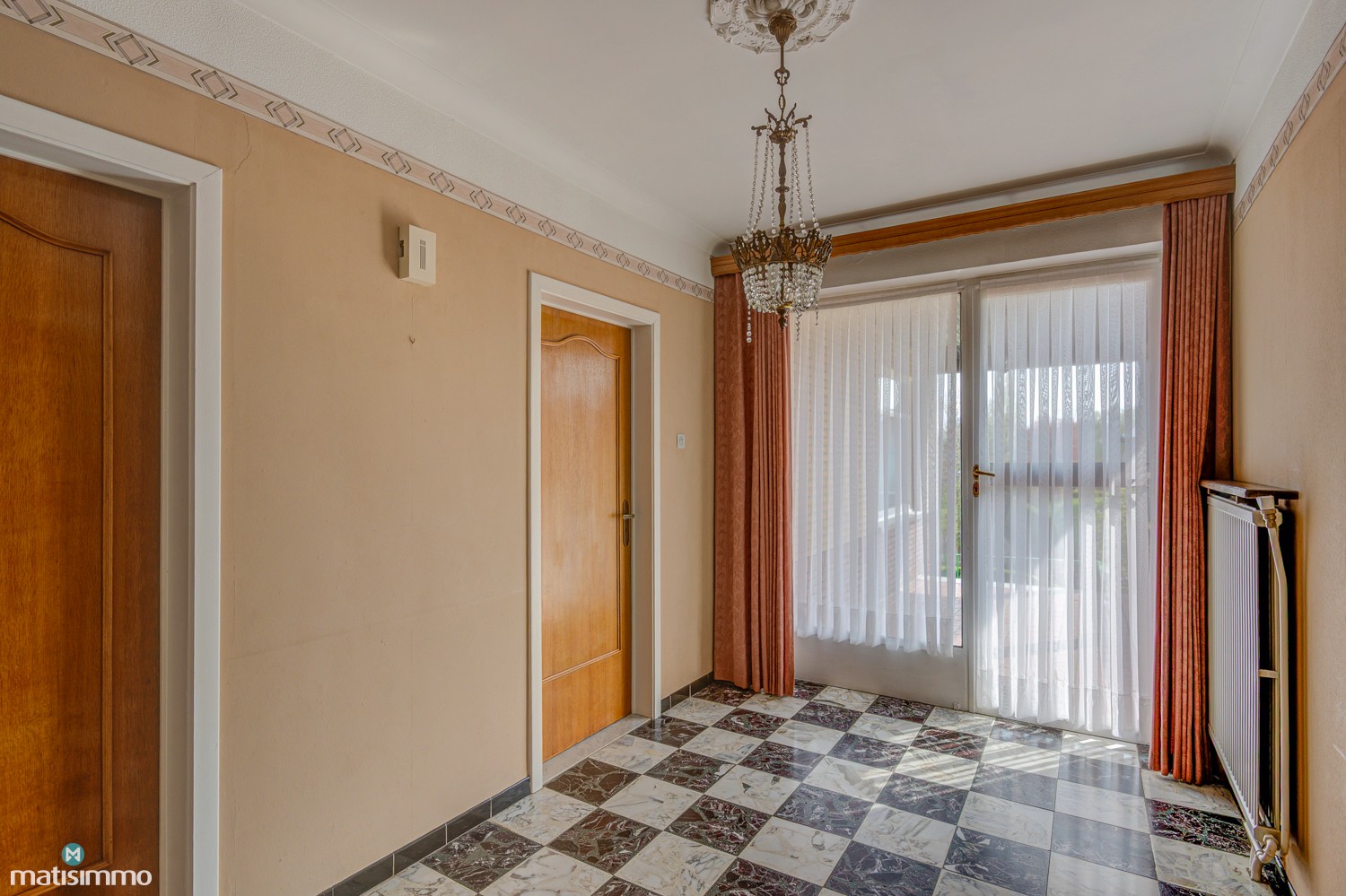 GEZINSWONING MET DRIE SLAAPKAMERS IN LANDELIJKE OMGEVING TE GENOELSELDEREN (RIEMST) - foto 3