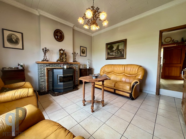 Te renoveren, goed gelegen woning - foto 4