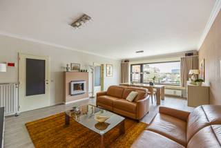 LOCATIEGelegen in de buurt Hertogvelden te Hoboken, vlakbij het Fort van Hoboken. Rustige en groene omgeving met vlotte verbindingen naar Antwerpen...