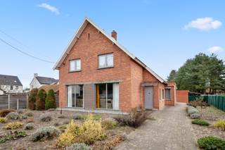 Laat jezelf aangenaam verrassen door deze ruime en instapklare woning aan de rand van Keerbergen.De woning is gebouwd op een perceel grond van ruim...