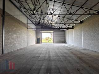 Nieuw gerenoveerde KMO-unit met een oppervlakte van 376 m², de unit maakt deel uit van de nieuwe KMO-ontwikkeling 'VLASCO 2' bestaande uit...