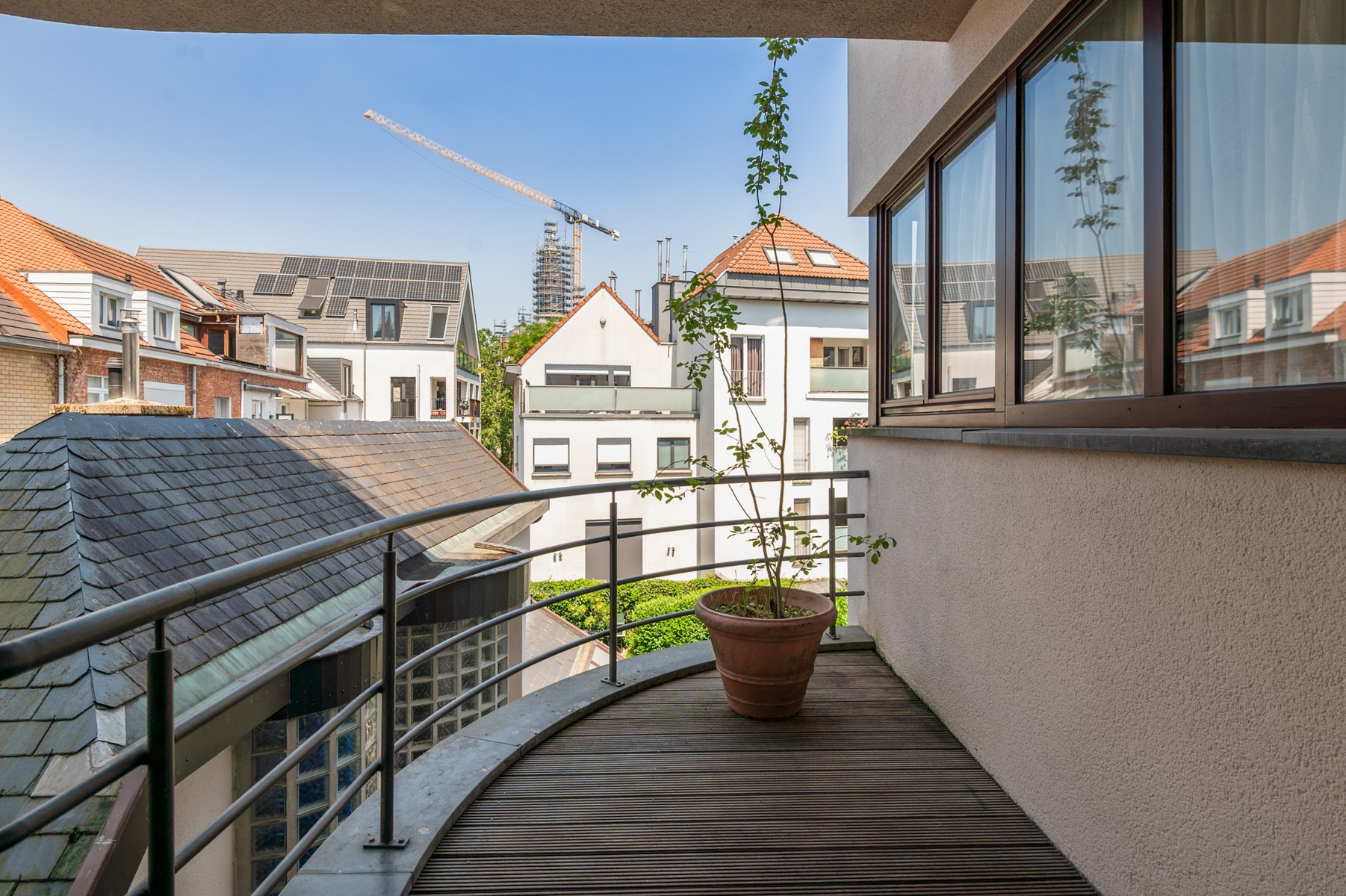 Lichtrijk appartement met terras op uitstekende locatie - foto 5