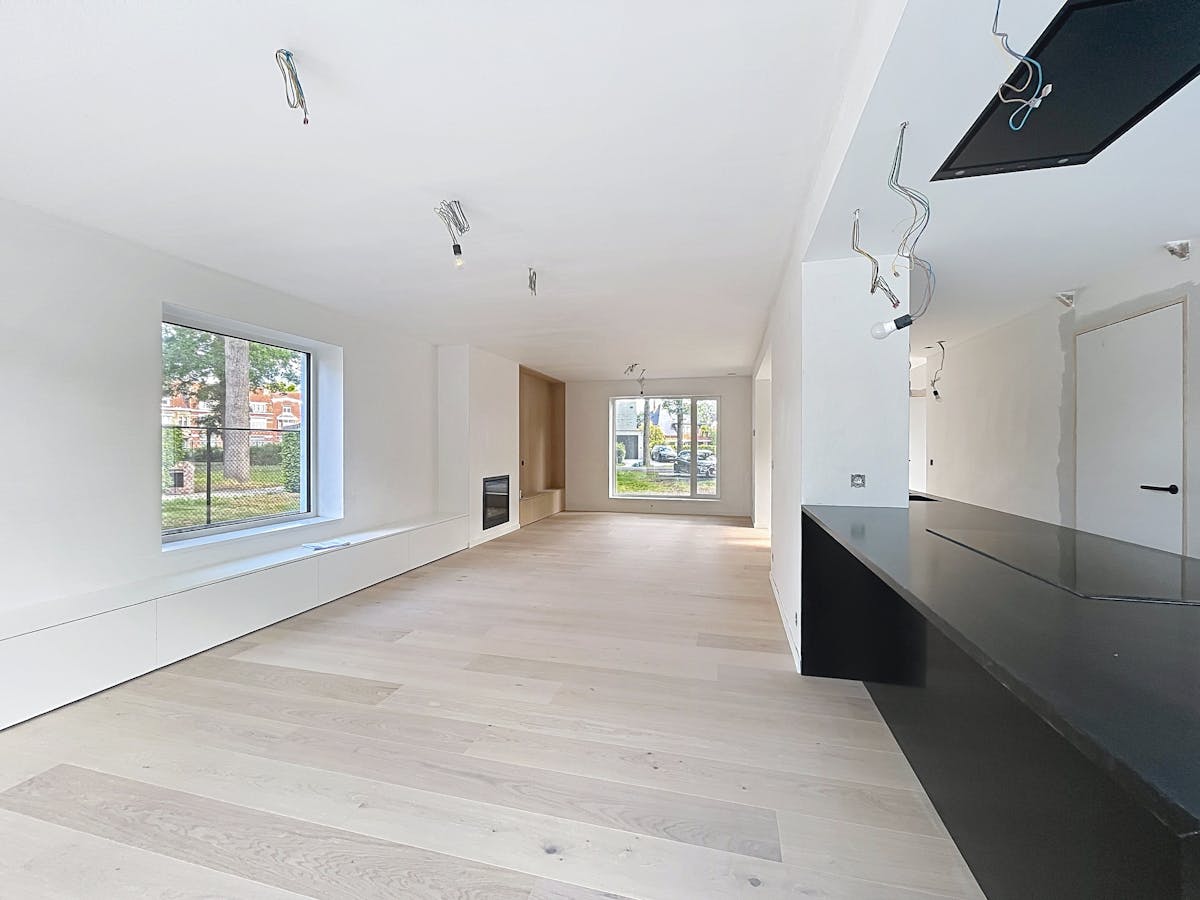 Volledig gerenoveerde woning op toplocatie te huur in Sint-Kruis - foto 4
