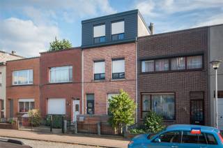  ANTWERPEN (KIEL) | INSTAPKLARE GEZINSWONING MET VIJF SLAAPKAMERS EN VOOR & ACHTERTUIN OP EEN TOTALE GRONDOPPERVLAKTE VAN 118m² | EPC C |Indeling als...
