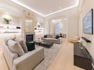 Op de begane grond van een prachtig klassiek gebouw uit 1902, volledig gerenoveerd door Bruno Erpicum, ligt dit grote duplex-appartement van ± 239 m² met een tuin van ± 2 are.<br /><br />Deze duplex combineert ruime volumes, antieke elementen (lambrisering, lijstwerk, vloeren, originele deuren) en hoogwaardige materialen en beschikt over een dubbele woonkamer met gashaard, een eetkamer en een grote, lichte keuken die uitkomt op een terras van ± 10 m² met ononderbroken uitzicht over de tuin. Het slaapgedeelte bestaat uit een hoofdslaapkamer van ± 30 m² met ingebouwde kleedkamer en badkamer die uitkomt op een terras, een tweede slaapkamer van ± 24 m² met doucheruimte en een derde slaapkamer van ± 14 m² ook met doucheruimte. Een wasruimte en kelder maken de woning compleet.<br /><br />Andere kenmerken: omkeerbare airconditioning, domotica, audiosysteem, gepantserde deur, alarm met camera's, verlichte tuin, parkeerplaats in naburig gebouw in optie (45.000€), dubbel stroomsysteem, kelder.<br /><br />Le Châtelain staat bekend om zijn ligging, niet ver van het stadscentrum en vlakbij het Bois de la Cambre, met zijn vele restaurants, winkels en populaire markt. Snelle en gemakkelijke toegang tot het openbaar vervoer.<br /><br />Voor meer informatie kunt u contact opnemen met Corinne Thumelaire op +32 (0) 498 237 935.