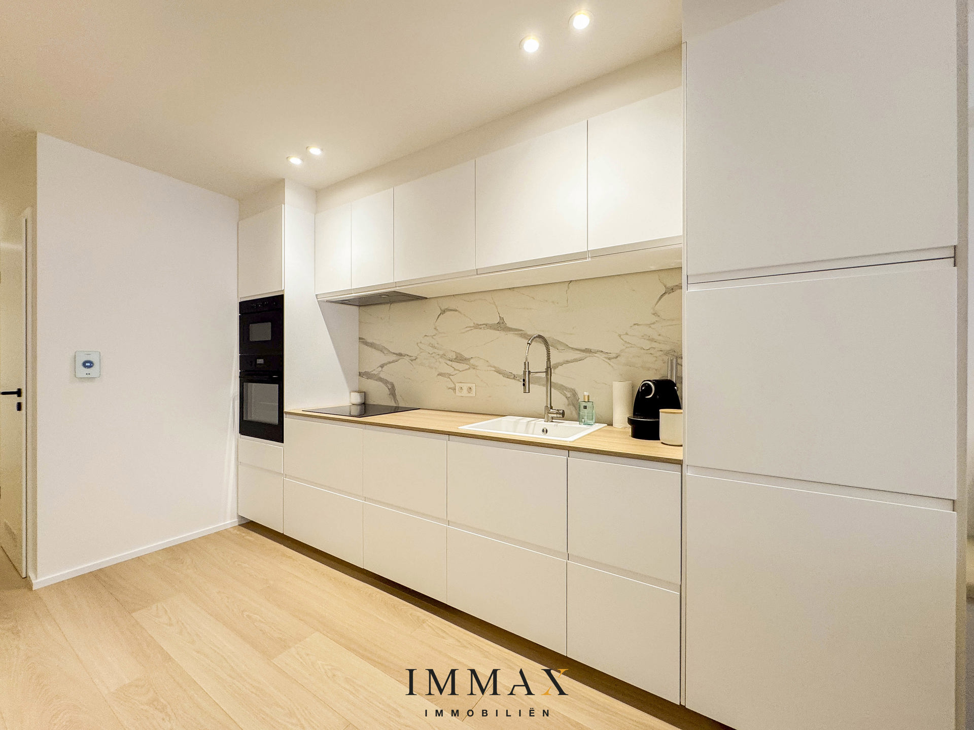 Gerenoveerd &amp; gemeubeld 2SLK-appartement nabij het Driehoeksplein en Zeedijk  - foto 4
